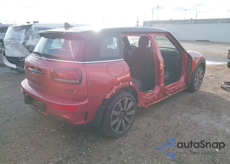 2024 Mini Clubman Cooper S z USA, uszkodzony, nr VIN WMWXJ1C0XR2V49569